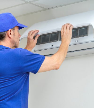 Hvac,Technician,Performing,Air,Conditioner,Maintenance,Inspection.,24,Hours,Emergency